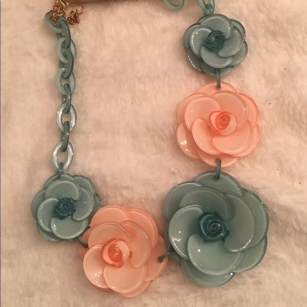 Flower necklace